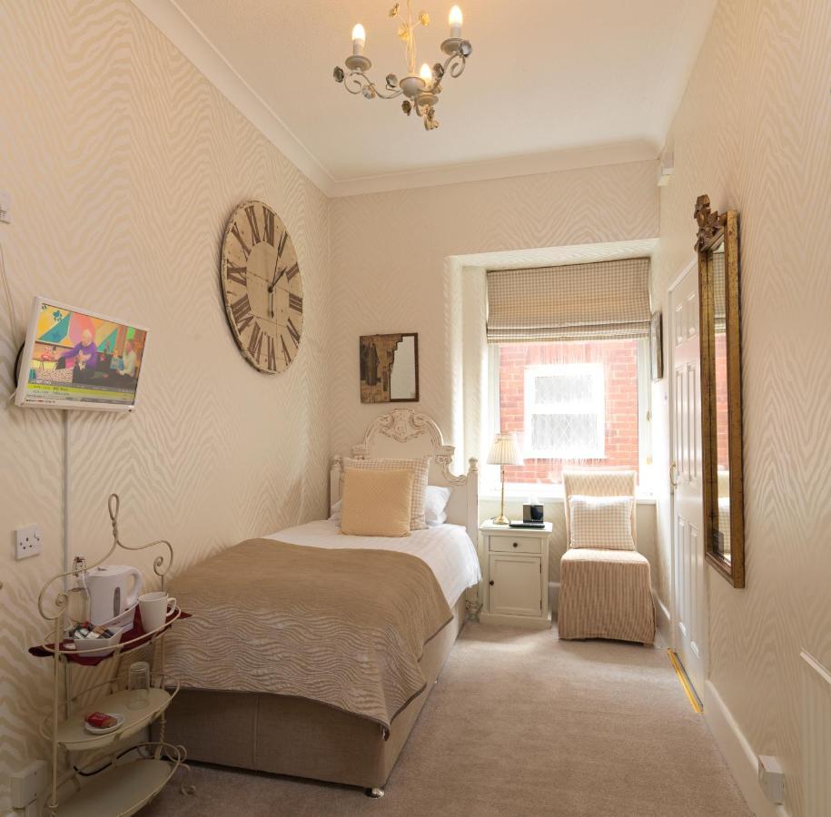 Howarth House ลิธึม เซนต์ แอนน์ส ภายนอก รูปภาพ