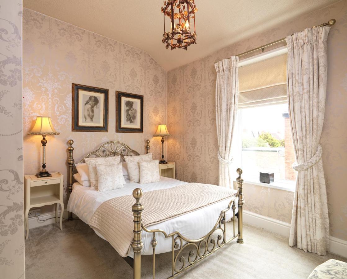 Howarth House ลิธึม เซนต์ แอนน์ส ภายนอก รูปภาพ