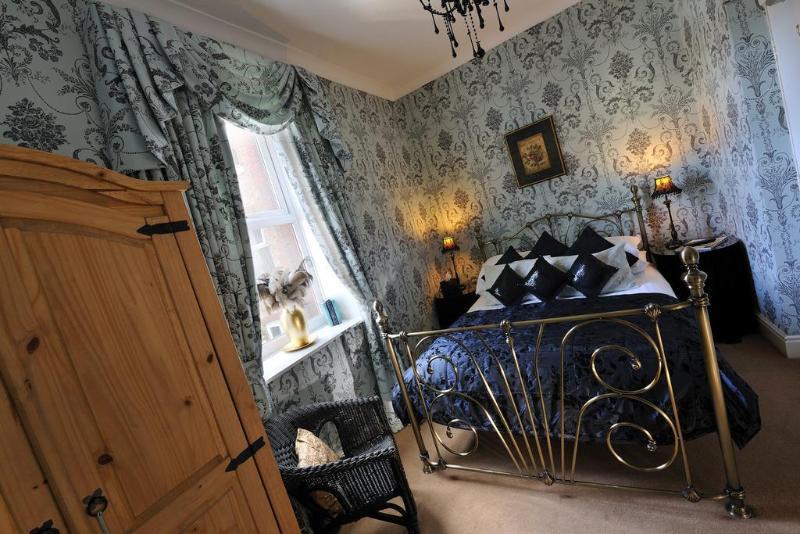 Howarth House ลิธึม เซนต์ แอนน์ส ภายนอก รูปภาพ