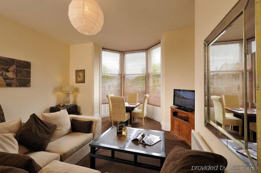 Howarth House ลิธึม เซนต์ แอนน์ส ภายนอก รูปภาพ